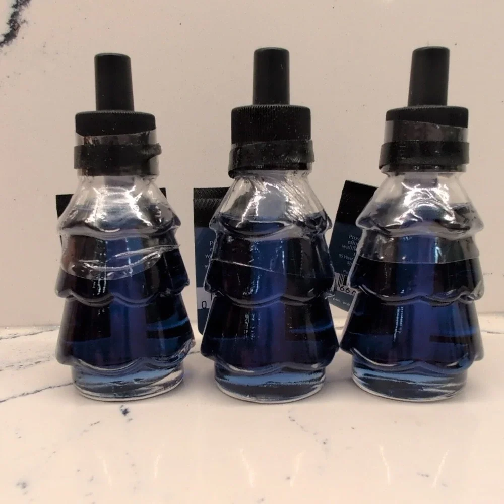 Bath & Body Works Frosted Sleigh Ride Wallflowers Refills Tree Shape Lot Of 3
